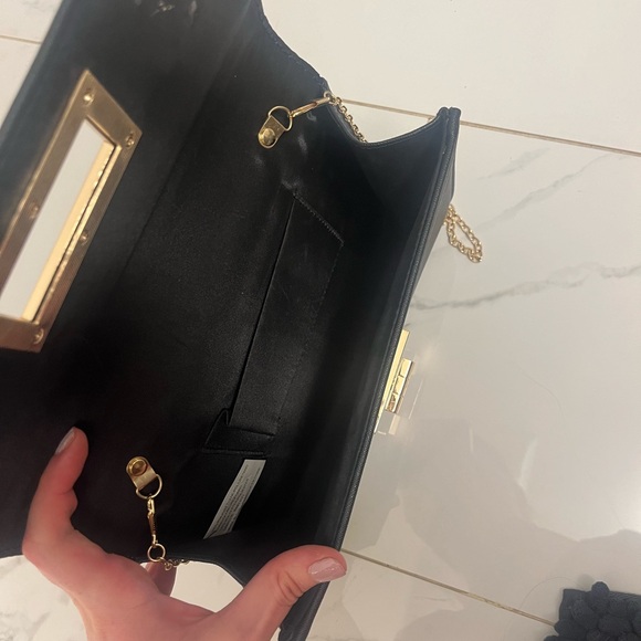 Black clutch - Picture 2 of 2